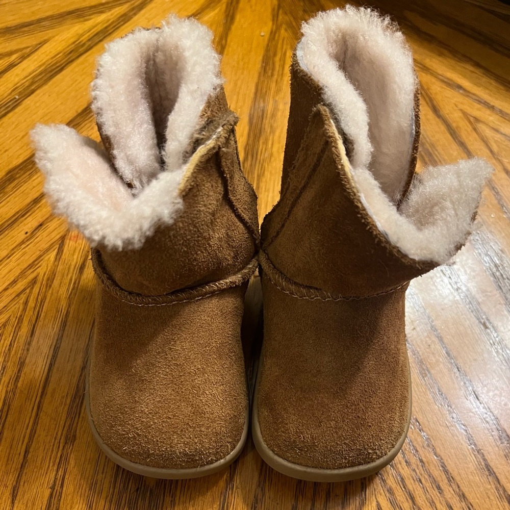 UGG‎ Toddlers Keelan II Chesnut Boots Size 2/3